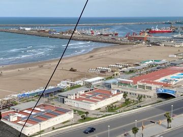 Piso de 3 Ambientes con Cochera y Vistas Panoramicas al Mar en Playa Grande. Mar del Plata.