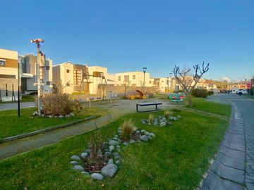 VENTA CASA  MEDITERRANEA EN LOMAS SAN ANDRES