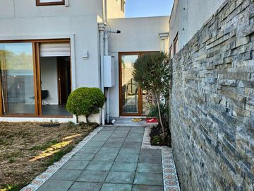 VENTA CASA  MEDITERRANEA EN LOMAS SAN ANDRES