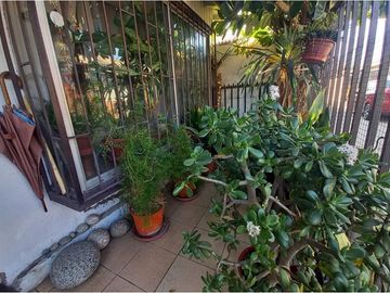 EN VENTA / AMPLIA CASA DE OPORTUNIDAD /LA FLORIDA