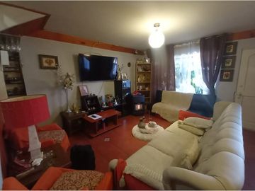 EN VENTA / AMPLIA CASA DE OPORTUNIDAD /LA FLORIDA