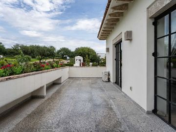 Casa en venta en Otomí San Miguel de Allende – Amueblada y Casa Club