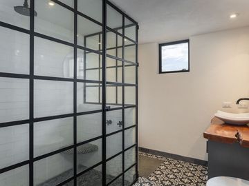 Casa en venta en Otomí San Miguel de Allende – Amueblada y Casa Club