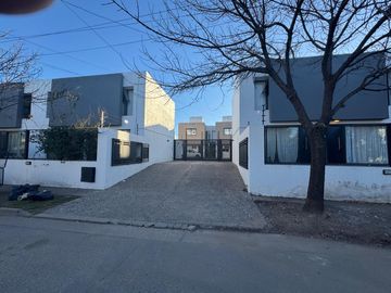 Venta de Duplex 2 Dormitorios en Housing Villa Belgrano