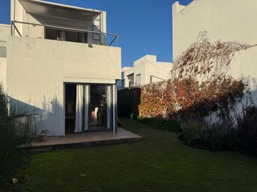 Venta de Duplex 2 Dormitorios en Housing Villa Belgrano