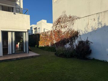 Venta de Duplex 2 Dormitorios en Housing Villa Belgrano