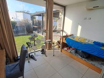 Casa en Venta de 3 Dormitorios, Apto Crédito - La Cuesta, Calera
