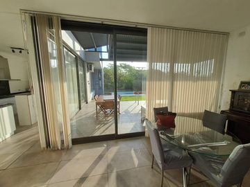 Casa en Venta de 3 Dormitorios, Apto Crédito - La Cuesta, Calera