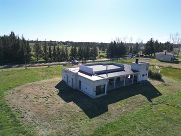 VENTA Casa  5 Amb en Estancia Las Malvinas Brandsen