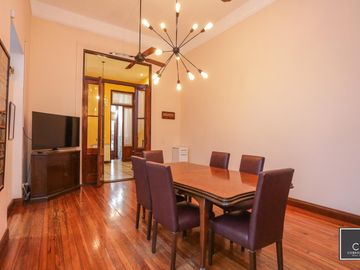 Venta de Casa reciclada en Colegiales 4 Dormitorios   Terraza