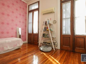 Venta de Casa reciclada en Colegiales 4 Dormitorios   Terraza
