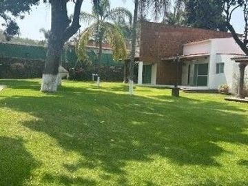 CASA EN COND. EL MAMEY, COL. CENTRO, OAXTEPEC, MORELOS.