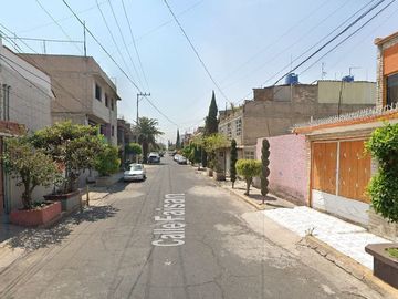JVV- REMATE DE CASA EN AURORA, NEZAHUALCOYOTL, EDO. DE MEX.