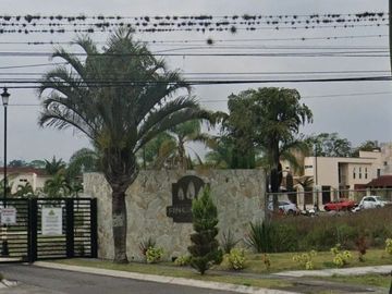CASA EN VENTA EN FRACC. FINCA REAL CORDOBA