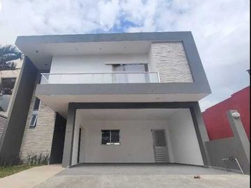 CASA EN VENTA EN FRACC. FINCA REAL CORDOBA