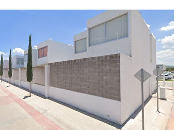 VENTA DE CASA EN  FRACCIONAMIENTO LA VIDA