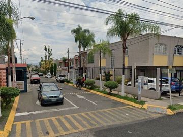 JVV- REMATE DE CASA EN QUINTA DEL FEDERALISMO, ZAPOPAN, JAL.