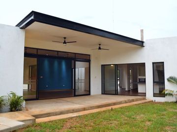 Casa de 1 Planta con 3 Recámaras en Jardines de Rejoyada Mérida