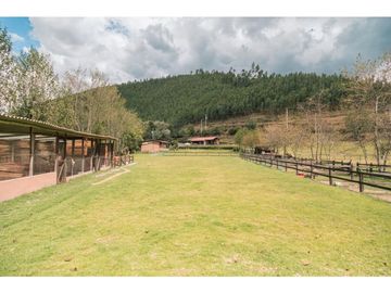 Cayambe, Casa en Venta, 183.68m2, 3 Habitaciones