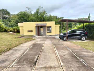 Casa Campestre - La Mesa - Vereda Trinidad