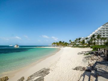 Pez Volador, Zona Hotelera Cancún, Casa Amueblada en Venta, Coldwell Banker