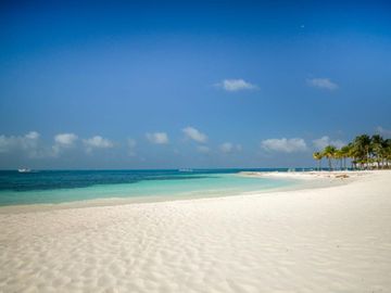 Pez Volador, Zona Hotelera Cancún, Casa Amueblada en Venta, Coldwell Banker