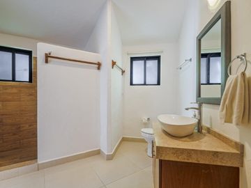 Pez Volador, Zona Hotelera Cancún, Casa Amueblada en Venta, Coldwell Banker