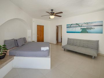 Pez Volador, Zona Hotelera Cancún, Casa Amueblada en Venta, Coldwell Banker