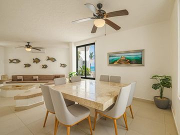 Pez Volador, Zona Hotelera Cancún, Casa Amueblada en Venta, Coldwell Banker