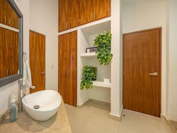Pez Volador, Zona Hotelera Cancún, Casa Amueblada en Venta, Coldwell Banker