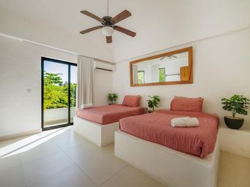 Pez Volador, Zona Hotelera Cancún, Casa Amueblada en Venta, Coldwell Banker
