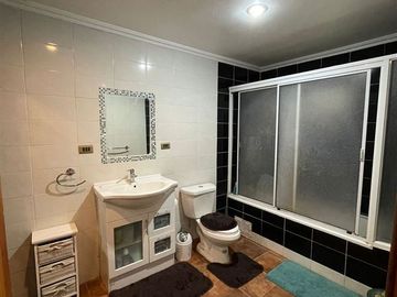 Casa en Venta en camino colliguay con los quillayes