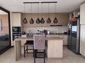 Departamento en Venta en Alvaro Casanova/El Sendero