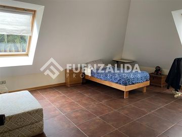 Casa en Venta en AC Peñalolen La Meseta Norte Las Pircas