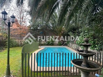 Casa en Venta en AC Peñalolen La Meseta Norte Las Pircas