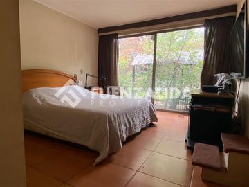 Casa en Venta en AC Peñalolen La Meseta Norte Las Pircas