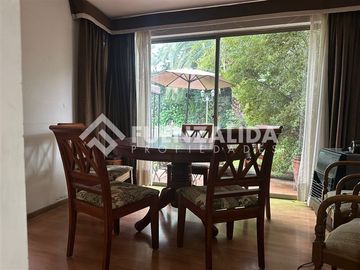 Casa en Venta en AC Peñalolen La Meseta Norte Las Pircas