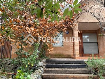 Casa en Venta en AC Peñalolen La Meseta Norte Las Pircas