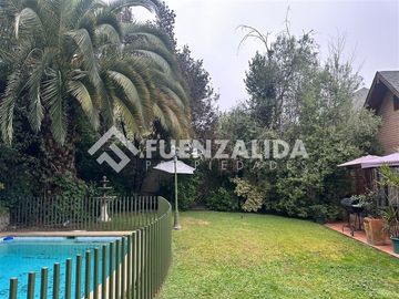 Casa en Venta en AC Peñalolen La Meseta Norte Las Pircas