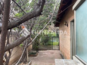 Casa en Venta en AC Peñalolen La Meseta Norte Las Pircas