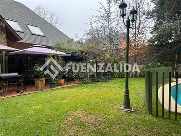 Casa en Venta en AC Peñalolen La Meseta Norte Las Pircas