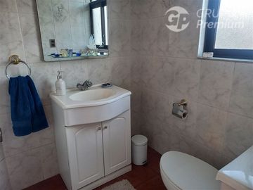 Casa en Venta en RICARDO SANTA CRUZ A METROS DEL CAMINO INTERNACIONAL QUILLOTA VIÑA DEL MAR