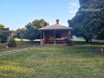 Casa en Venta en RICARDO SANTA CRUZ A METROS DEL CAMINO INTERNACIONAL QUILLOTA VIÑA DEL MAR