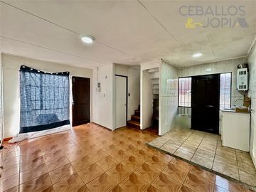 Casa en Venta en Troncos Viejos, Villa Alemana
