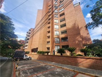 APARTAMENTO  VENTA  LAURELES NUTIBARA  ENTRE PRIMER Y SEGUNDO PARQUE