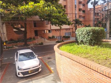 APARTAMENTO  VENTA  LAURELES NUTIBARA  ENTRE PRIMER Y SEGUNDO PARQUE
