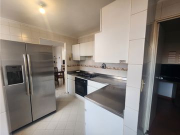 APARTAMENTO  VENTA  LAURELES NUTIBARA  ENTRE PRIMER Y SEGUNDO PARQUE