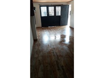 VENDO CASA SECTOR POSTOBON