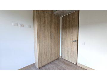 Venta apartamento en El Retiro con vista exterior, excelente ubicación