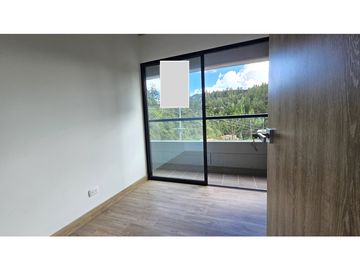 Venta apartamento en El Retiro con vista exterior, excelente ubicación